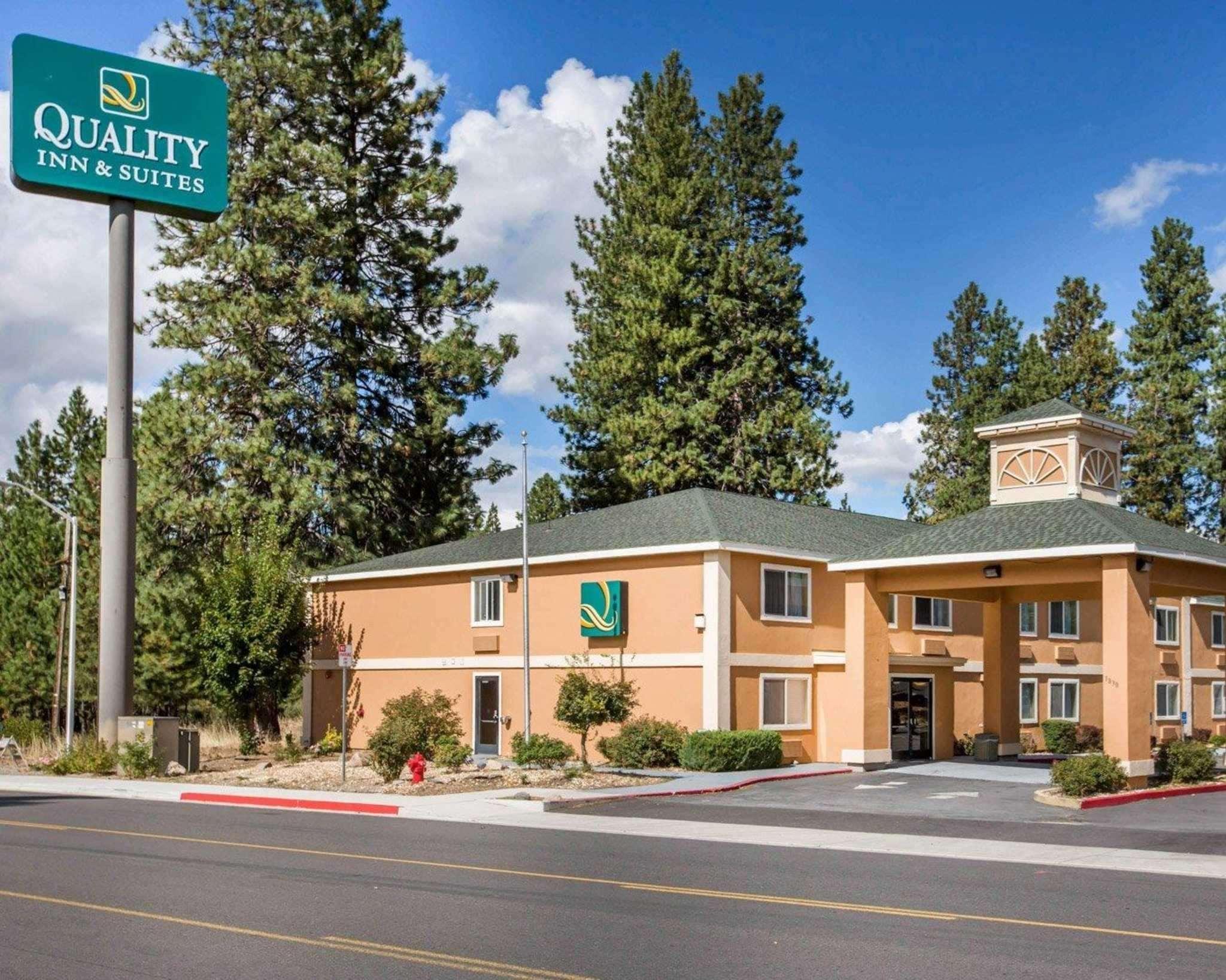 Quality Inn & Suites Weed Buitenkant foto