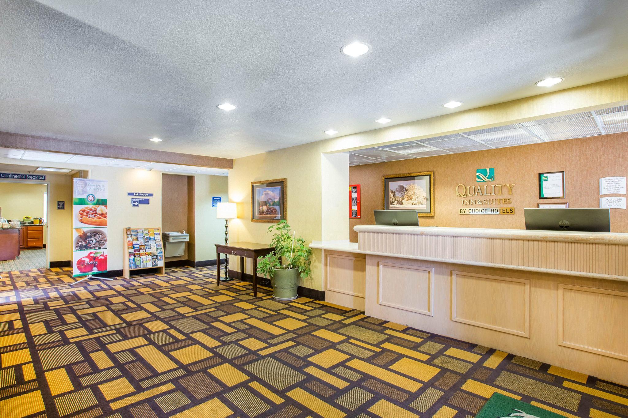 Quality Inn & Suites Weed Buitenkant foto
