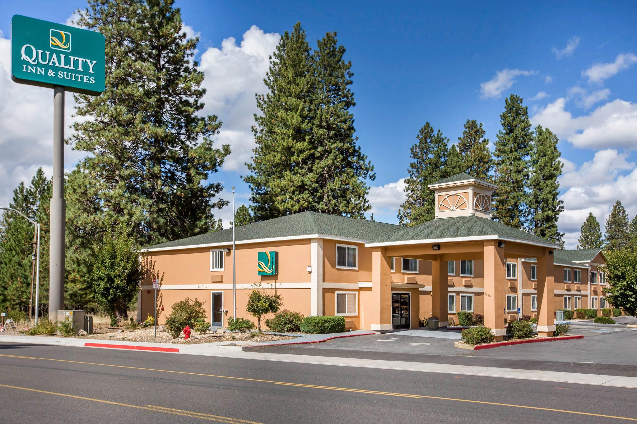 Quality Inn & Suites Weed Buitenkant foto