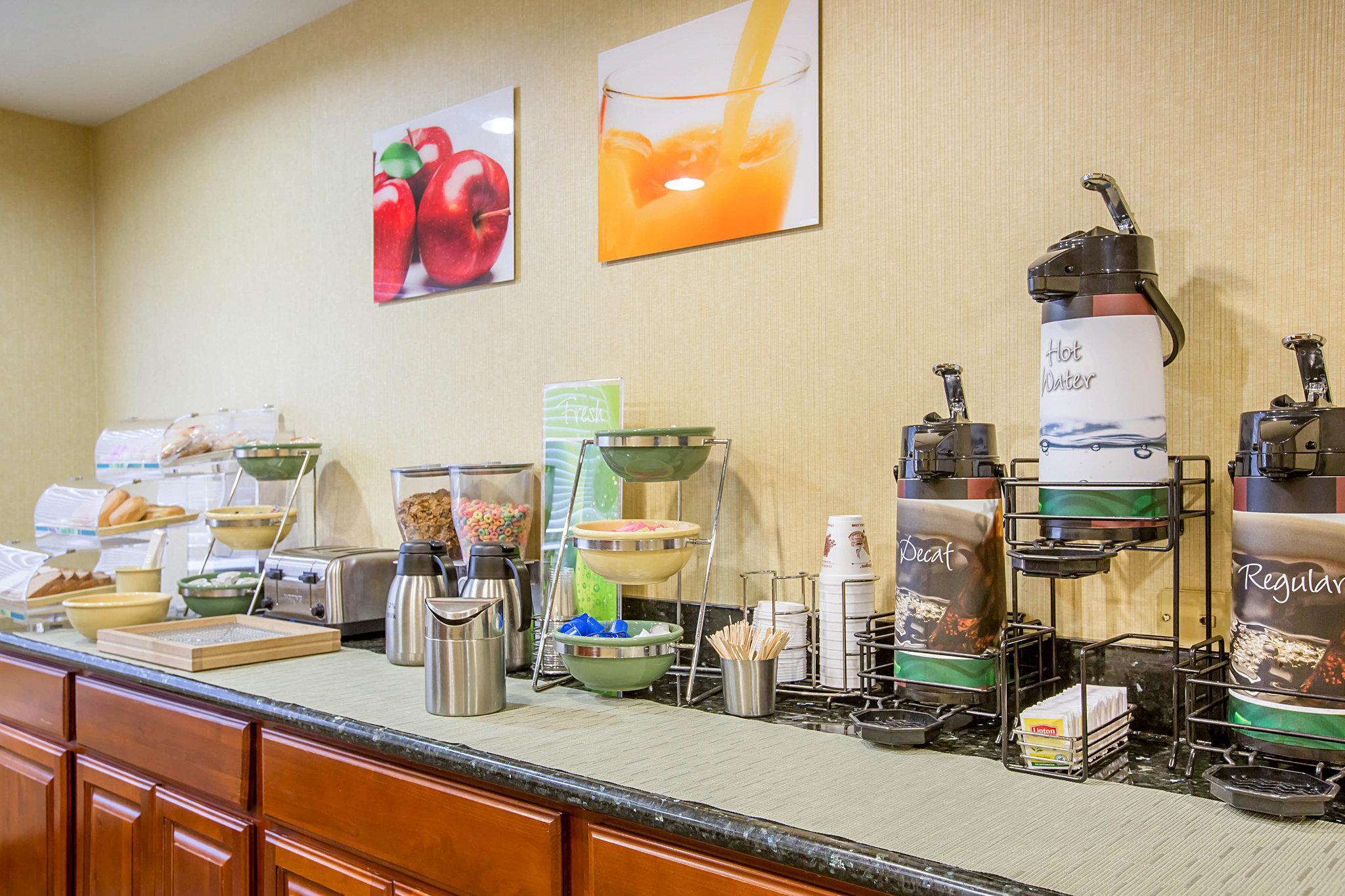 Quality Inn & Suites Weed Buitenkant foto